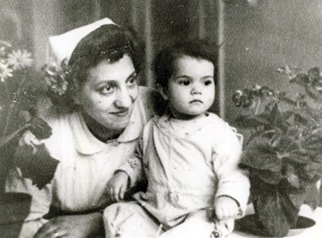 Fiica Iulianei Constantinescu Preduţ la orfelinat